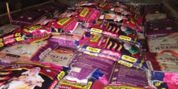 भन्सार छली गरेर ल्याएको ४३७ बोरा चामल बरामद