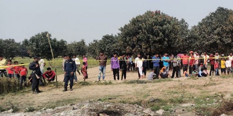 बोरामा राखेर पोखरीमा फालिएको अवस्थामा शव फेला