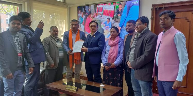 पोखरा विमानस्थलबारे एकता अभियानको पर्यटनमन्त्री किरातीलाई ज्ञापन