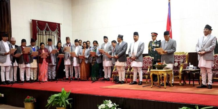 नवनियुक्त मन्त्रीहरुले लिए पद तथा गोपनीयताको शपथ