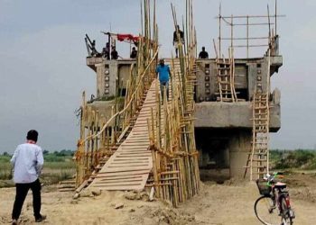 धनुषा र सिरहा जोड्ने कमला पुल यस वर्ष पनि नबन्ने