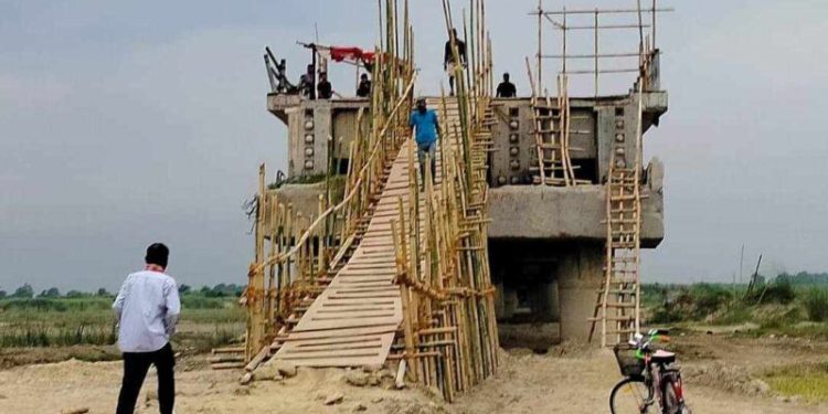 धनुषा र सिरहा जोड्ने कमला पुल यस वर्ष पनि नबन्ने