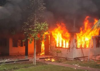 बंगलादेशमा प्रदर्शनकारीद्वारा होटलमा आगजनी, २४ जनाको मृत्यु