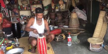 छाला नपाउँदा मादल बनाउन समस्या