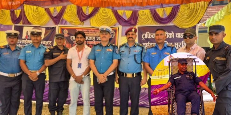 लहानमा ट्राफिक सप्ताहव्यापी अभियानको पाँचौं दिन सयौंले गरे रक्तदान