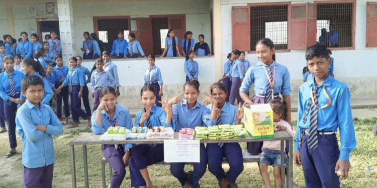 तीन घण्टामै विद्यार्थीको आम्दानी, उत्साह र सीपको प्रदर्शन