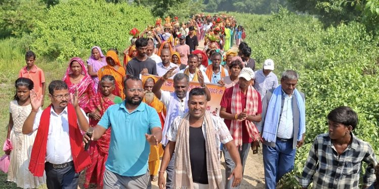 कलश शोभा यात्राले गाउँभर उत्सवमय वातावरण, सयौं भक्तजनको सहभागिता