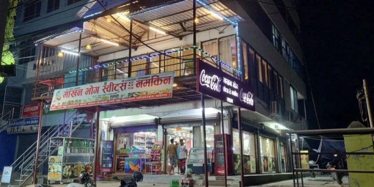 सयौं प्रकारका मिठाईसहित ‘माखन भोग’ले बनाउँदैछ छुट्टै पहिचान