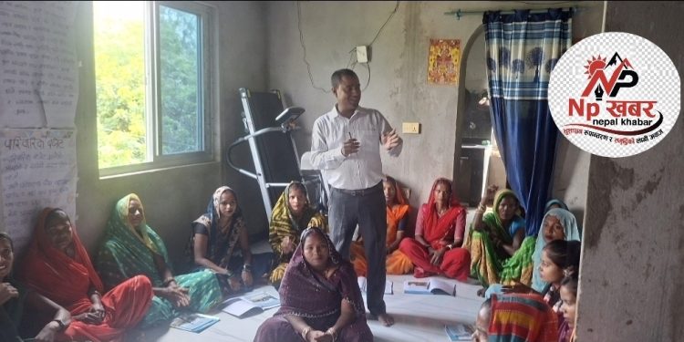 बचत र जिम्मेवार खर्चको अभ्यास सिक्दै ग्रामीण महिला
